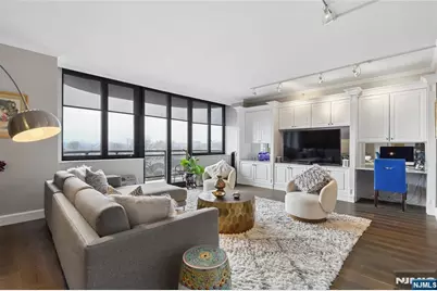 100 Carlyle Drive 9Es #9ES, Cliffside Park, NJ 07010 - Photo 8
