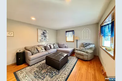 50 Glen Avenue, Hardyston Township, NJ 07460 - Photo 4