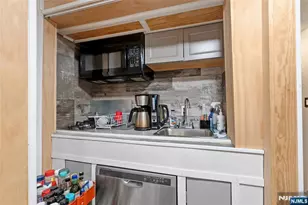 82 Garfield Ave, Jersey City, NJ 07305 - Photo 24