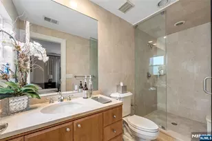 534 Brandon Pl, Cliffside Park, NJ 07010 - Photo 20