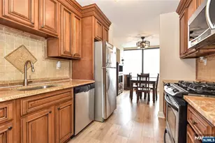 9060 Palisade Ave 1003, North Bergen, NJ 07047 - Photo 22