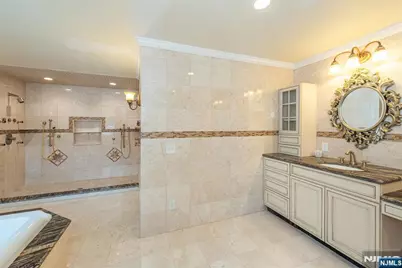 5 Pin Oak, West Caldwell, NJ 07006 - Photo 26