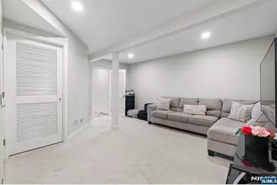 42 Lexington Lane E #E, West Milford, NJ 07480 - Photo 4