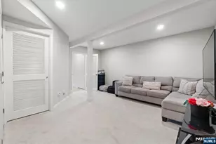 42 Lexington Ln E, West Milford, NJ 07480 - Photo 4