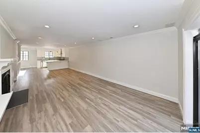 708 Thoreau Court, Mahwah, NJ 07430 - Photo 10