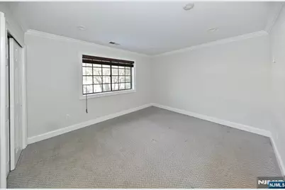 708 Thoreau Court, Mahwah, NJ 07430 - Photo 14