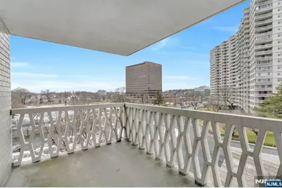 2000 Linwood Avenue 5A #5A, Fort Lee, NJ 07024 - Photo 22