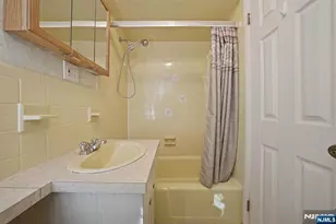 249 Parish Dr, Wayne, NJ 07470 - Photo 16