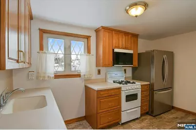 12 Mill Street, Elmwood Park, NJ 07407 - Photo 6