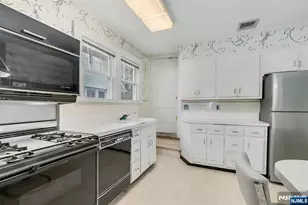 1342 Pennington Rd, Teaneck Township, NJ 07666 - Photo 12