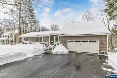 87 Fairlawn, West Milford, NJ 07421 - Photo 2