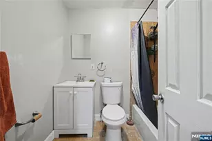 458 Fairview Ave, Orange, NJ 07050 - Photo 38