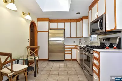 110 Lakeshore Drive, Oakland, NJ 07436 - Photo 12