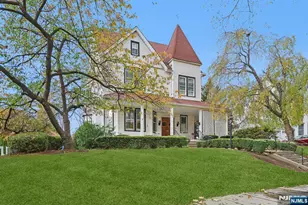 328 Carmita Ave, Rutherford, NJ 07070 - Photo 2