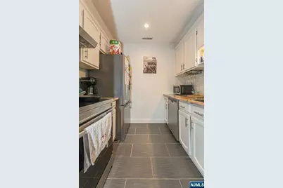 120 Willard Street 14 #14, Pompton Lakes, NJ 07442 - Photo 10
