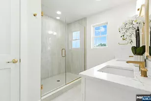 194 Canterbury Ave, North Arlington, NJ 07031 - Photo 20