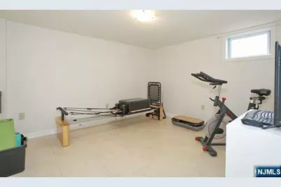 56 Lilac Street, Bergenfield, NJ 07621 - Photo 40