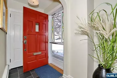 56 Lilac Street, Bergenfield, NJ 07621 - Photo 2