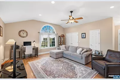 262 Cornwall Road, Glen Rock, NJ 07452 - Photo 22