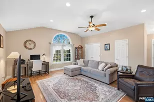 262 Cornwall Rd, Glen Rock, NJ 07452 - Photo 22