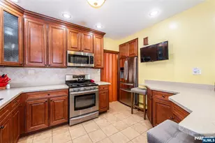 18 Johnson St, Clifton, NJ 07014 - Photo 10