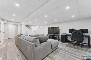 4 Harlow Crescent, Fair Lawn, NJ 07410 - Photo 26