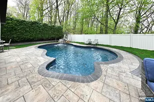 106 Arnot Pl, Paramus, NJ 07652 - Photo 40
