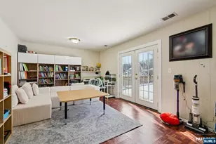 44 Forsythia Ln, Paramus, NJ 07652 - Photo 18