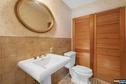 506 Ewing Avenue, Franklin Lakes, NJ 07417 - Photo 14