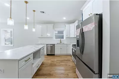 44.5 Milford Avenue, Newark, NJ 07108 - Photo 8