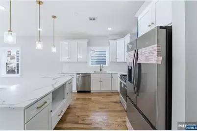 44.5 Milford Avenue, Newark, NJ 07108 - Photo 30