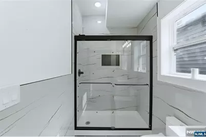 44.5 Milford Avenue, Newark, NJ 07108 - Photo 38