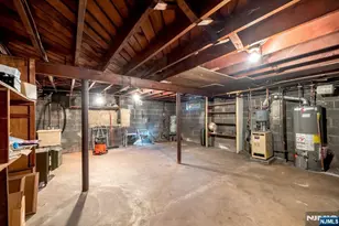 704 Evans St, Paramus, NJ 07652 - Photo 20