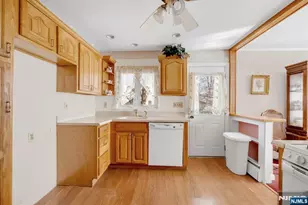 704 Evans St, Paramus, NJ 07652 - Photo 12
