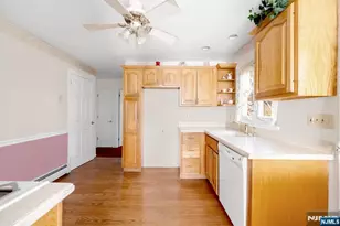 704 Evans St, Paramus, NJ 07652 - Photo 10