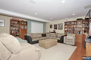 10 Romopock Ct, Mahwah, NJ 07430 - Photo 36