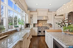 803 Heights Ln, Tenafly, NJ 07670 - Photo 4