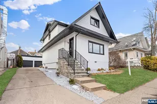 290 Queen Anne Rd, Teaneck Township, NJ 07666 - Photo 2