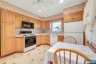 774 Austin Ave, Oradell, NJ 07649 - Photo 12