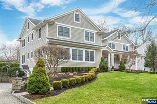 12 Maple Dr, North Caldwell, NJ 07006 - Photo 2