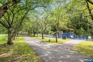 5 Canterbury Dr, Montclair, NJ 07042 - Photo 36