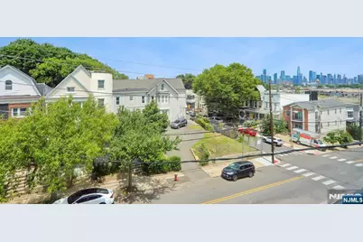 31 Claremont Avenue, Jersey City, NJ 07305 - Photo 34