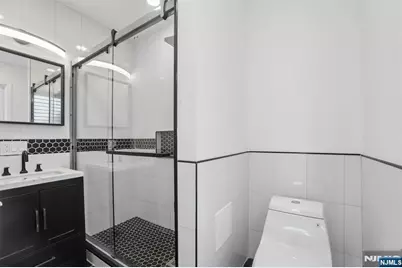 31 Claremont Avenue, Jersey City, NJ 07305 - Photo 22