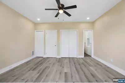 31 Claremont Avenue, Jersey City, NJ 07305 - Photo 20
