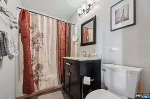 555 North Ave 8W, Fort Lee, NJ 07024 - Photo 12