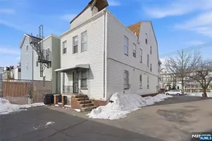 305 Clifton Ave, Newark, NJ 07104 - Photo 28