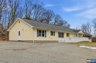 240 Longhouse Dr, West Milford, NJ 07421 - Photo 4