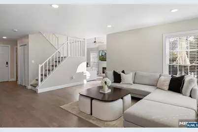 279 De Rose Court, West Orange Township, NJ 07052 - Photo 10