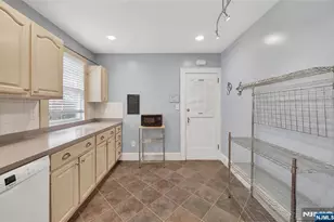 10 Brookside Ave, Hawthorne, NJ 07506 - Photo 10