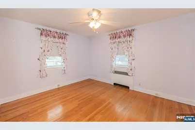 438 Mount Prospect Avenue, Clifton, NJ 07012 - Photo 16